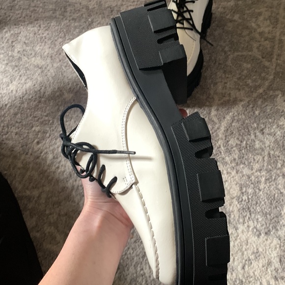BRAND NEW ASOS WHITE Lace up Loafers 👞 - Picture 6 of 10